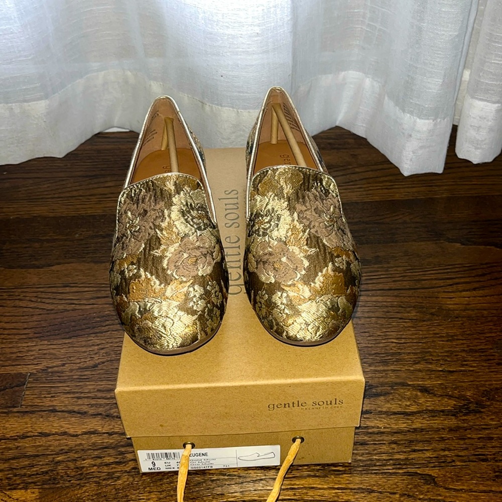 Gentle Souls Eugene, size 9, Gold Multi